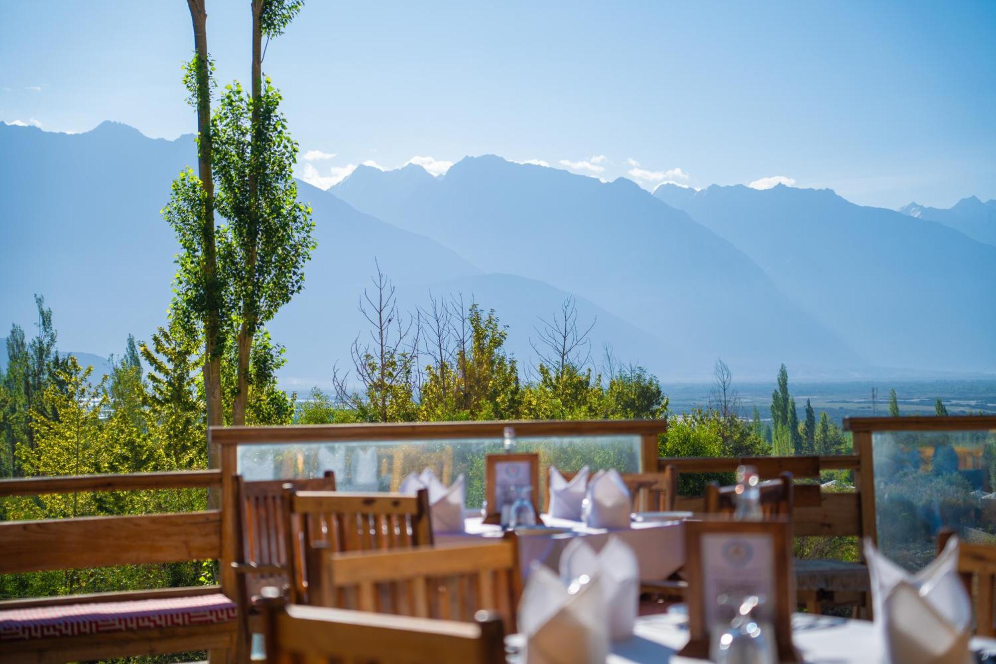 Stone Hedge Hotel Nubra Exterior foto