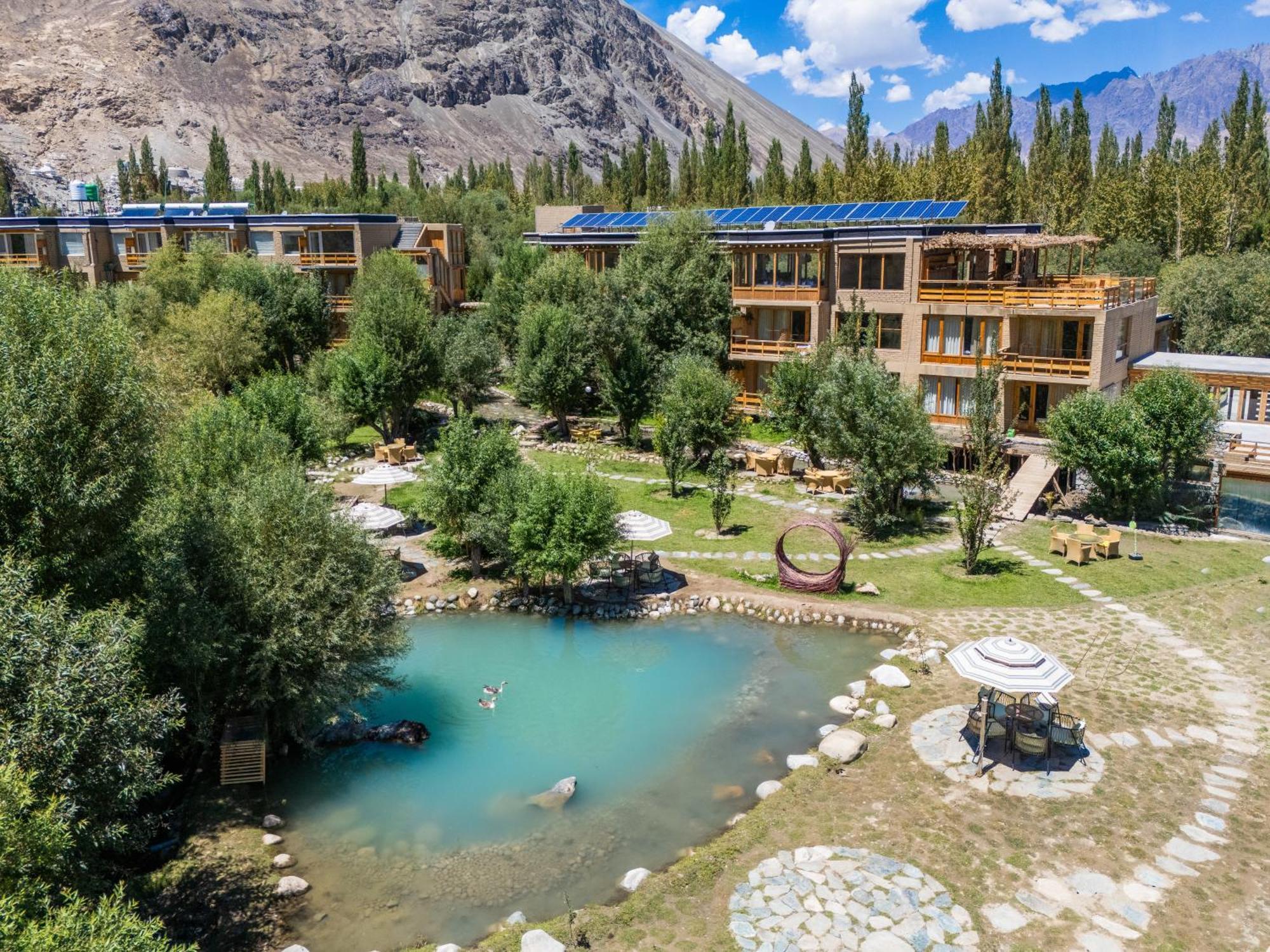 Stone Hedge Hotel Nubra Exterior foto